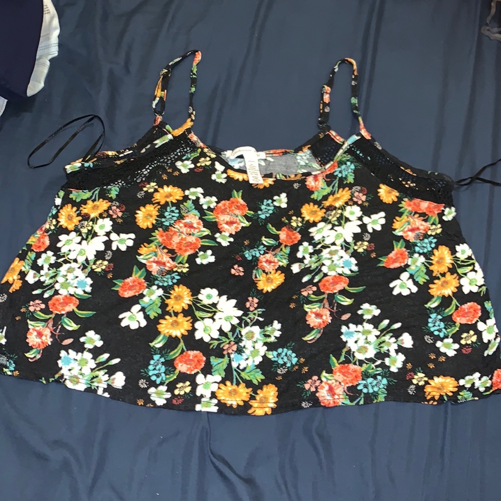 Crop top